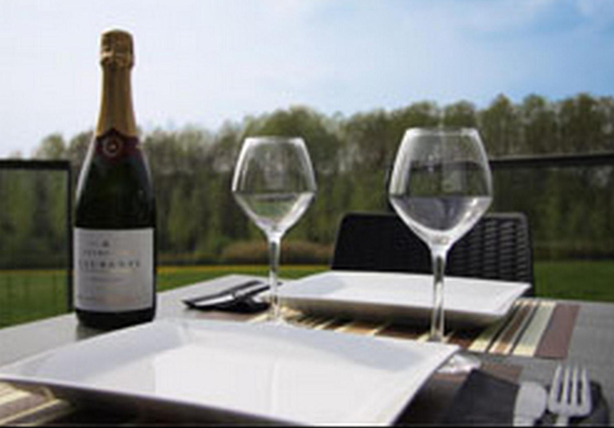 Logis Le Cadusia Hotel Chaource Kültér fotó