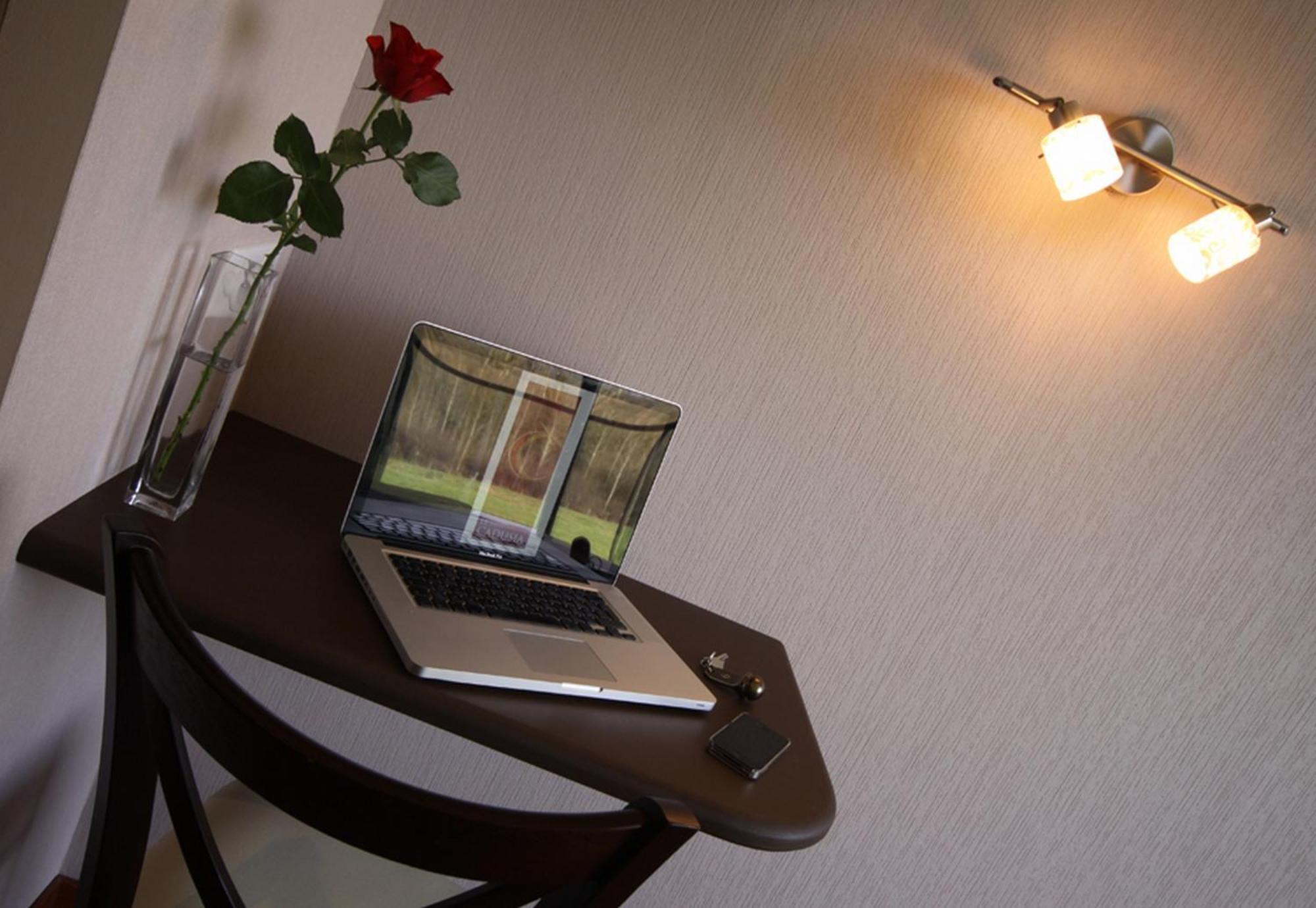 Logis Le Cadusia Hotel Chaource Kültér fotó