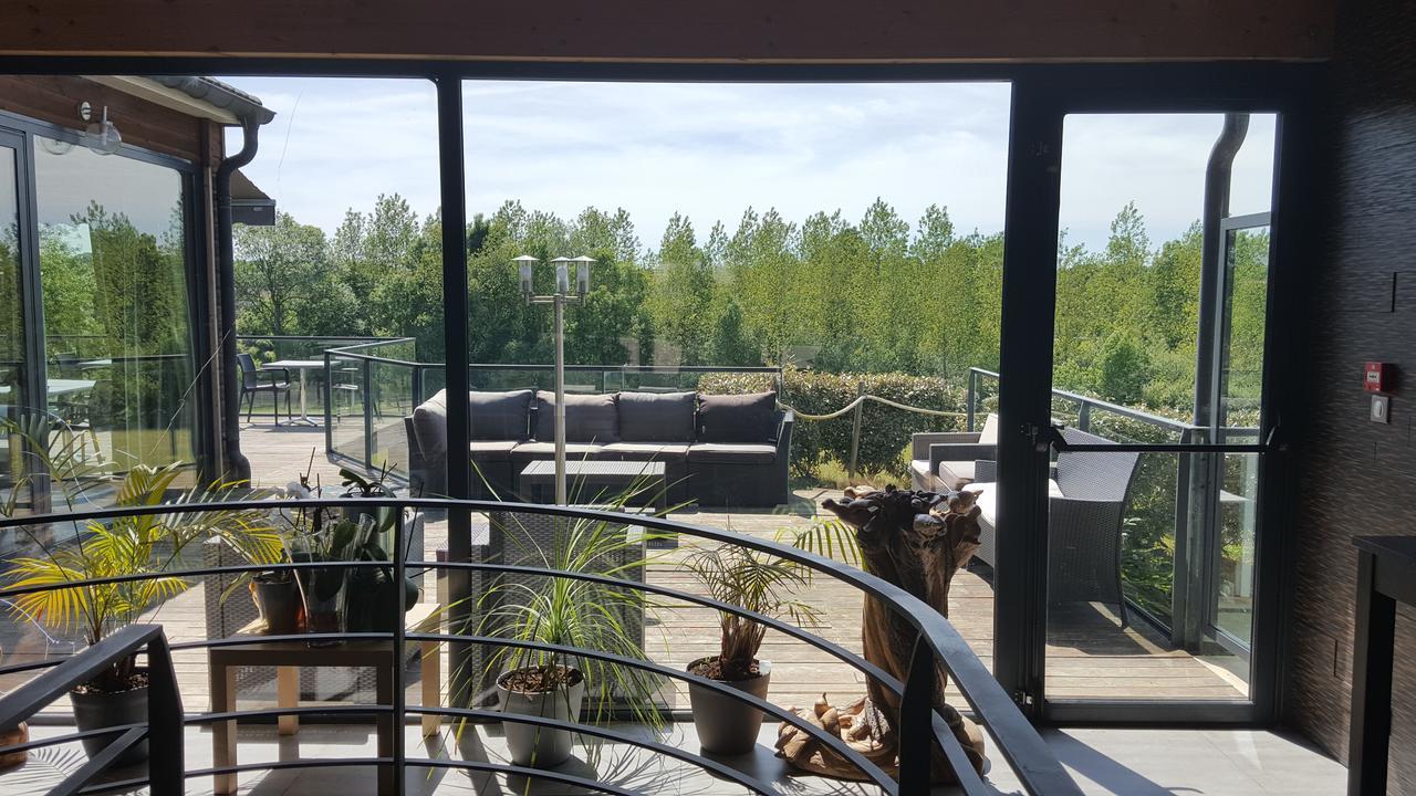 Logis Le Cadusia Hotel Chaource Kültér fotó