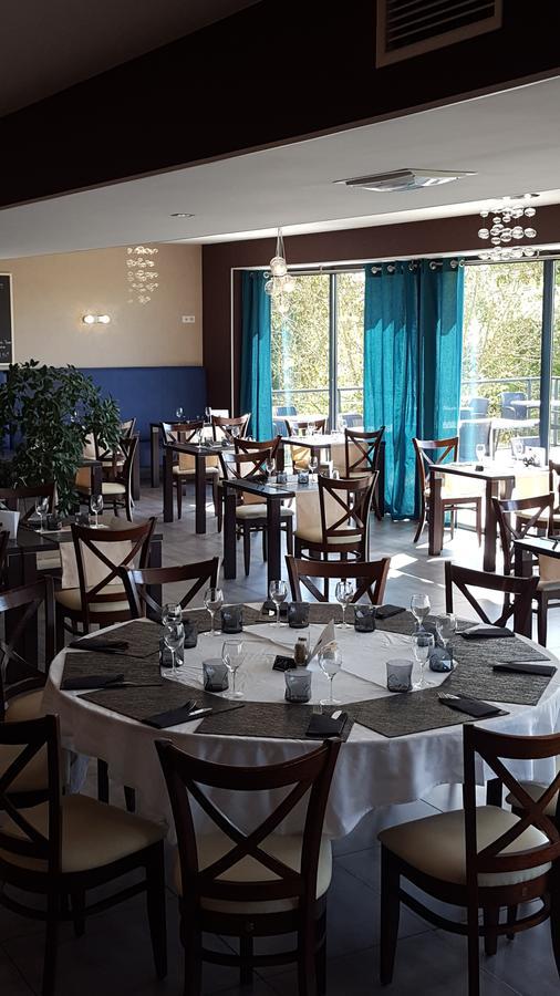 Logis Le Cadusia Hotel Chaource Kültér fotó