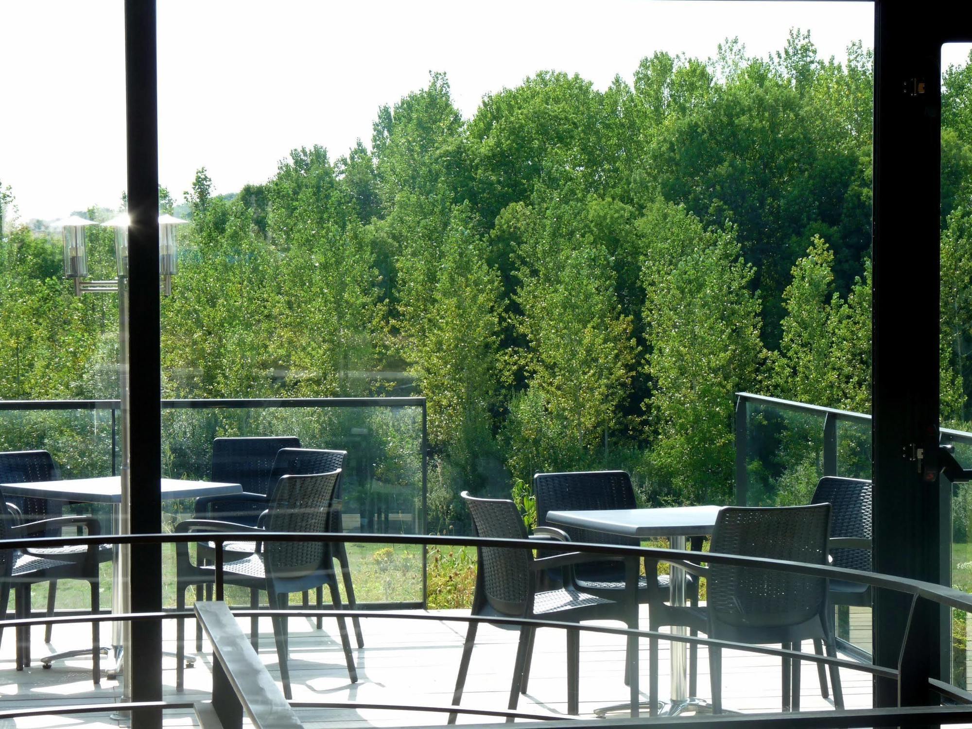 Logis Le Cadusia Hotel Chaource Kültér fotó